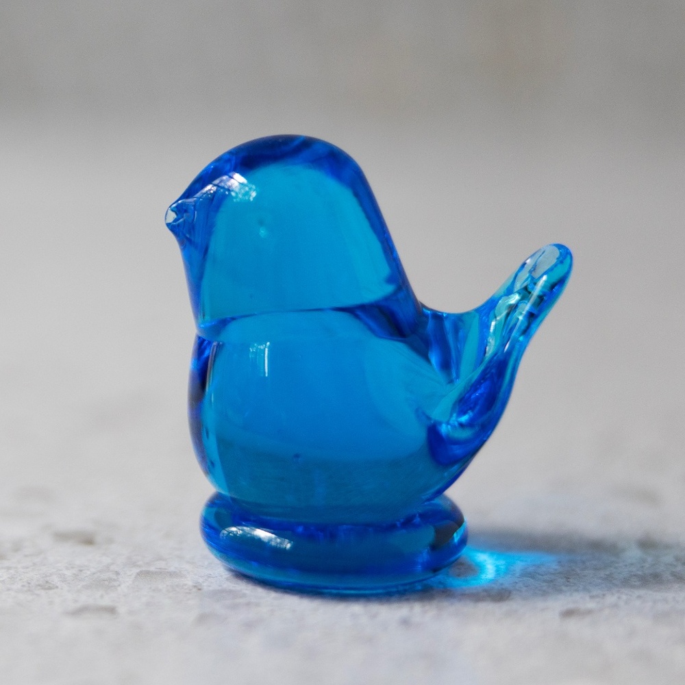 Vintage glass Bluebird of Happiness signed W Ward 1992 small mini 2" tall